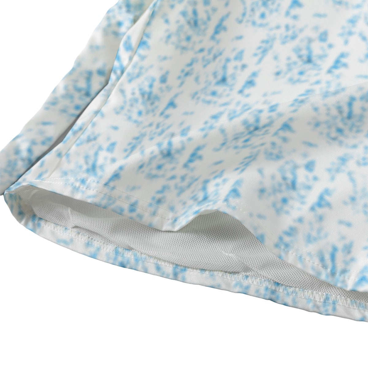 Blue Paradise Men‘s Beach Shorts